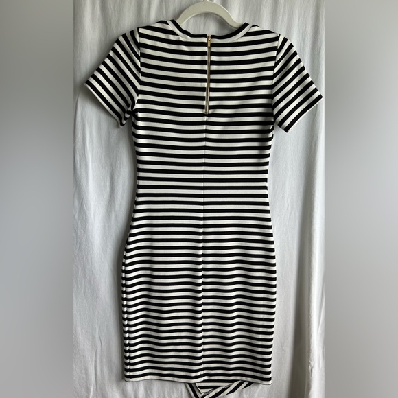 Calvin Klein Size 2 striped dress - Picture 3 of 5